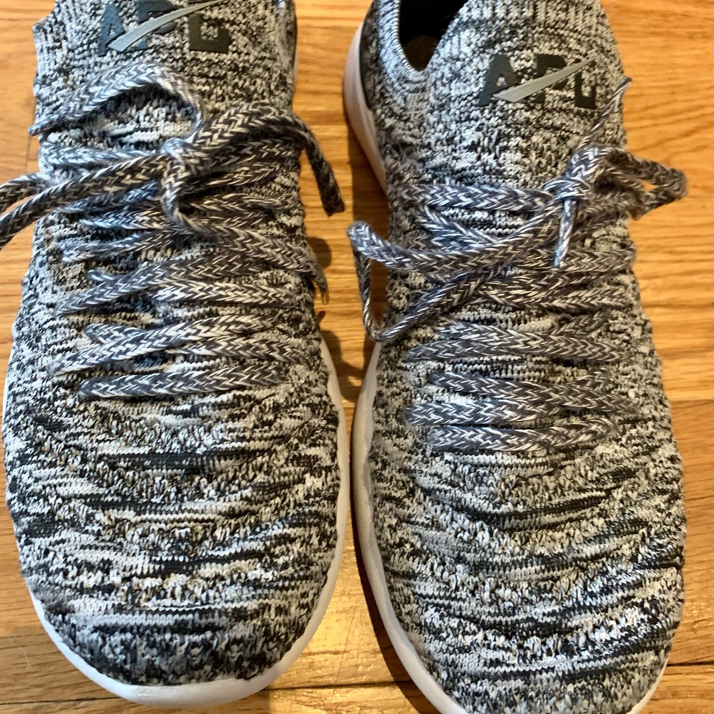 APL Techloom Wave Knit sneaker